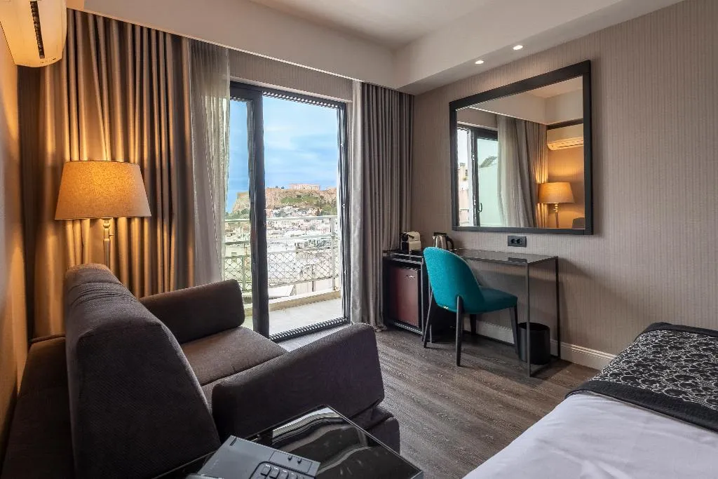 TRIPLE WITH VIEWS Room, Astor Hotel Athens, Athens