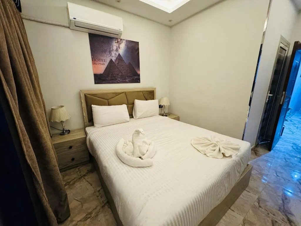 Room, Capital Of Pyramids Hotel, Cairo