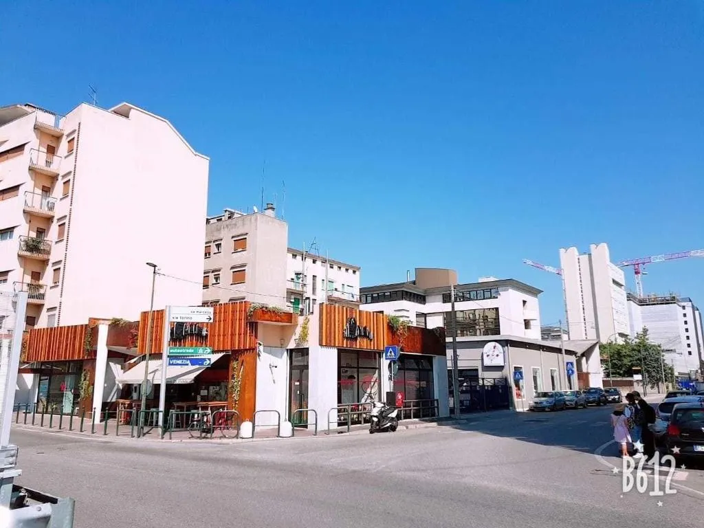 General view, BB Stay Station, Venice