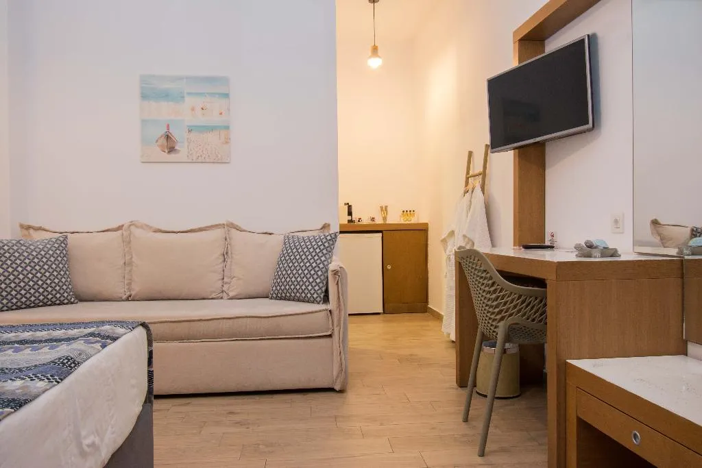 DOUBLE DELUXE WITH JACUZZI Room, Yianna Caravel Suites by Checkin (adults only), Crete
