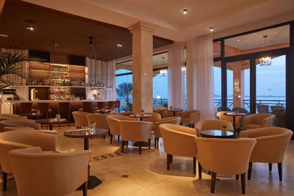 Bar, SECRETS BAHIA REAL RESORT and SPA, Fuerteventura