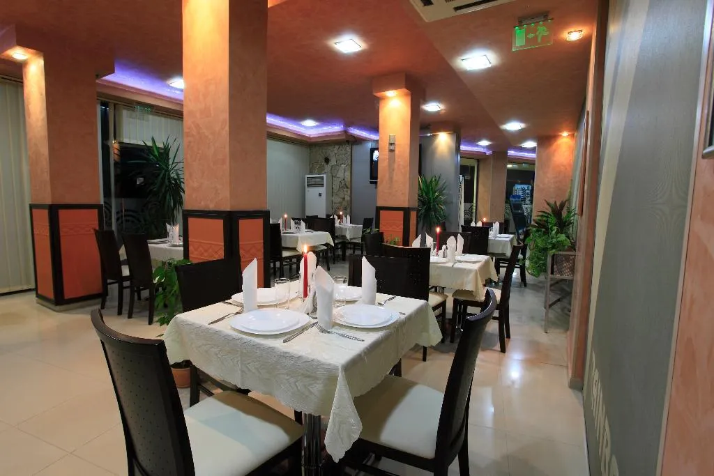 Restaurant, Rainbow 2 holiday complex, Bourgas