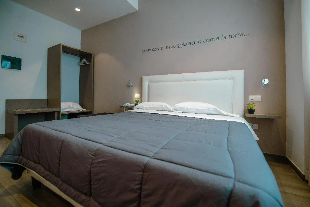 TRIPLE DELUXE Room, Hotel Bruman Salerno, Naples