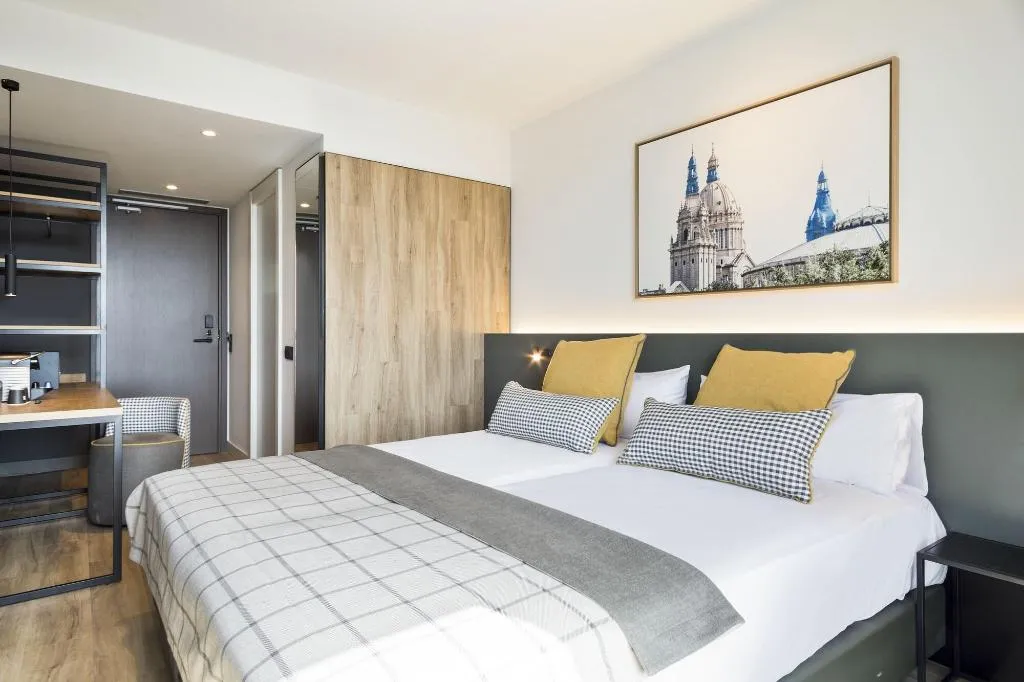 DOUBLE SINGLE USE SUPERIOR WITH VIEWS Room, Hotel Acta Voraport, Barcelona