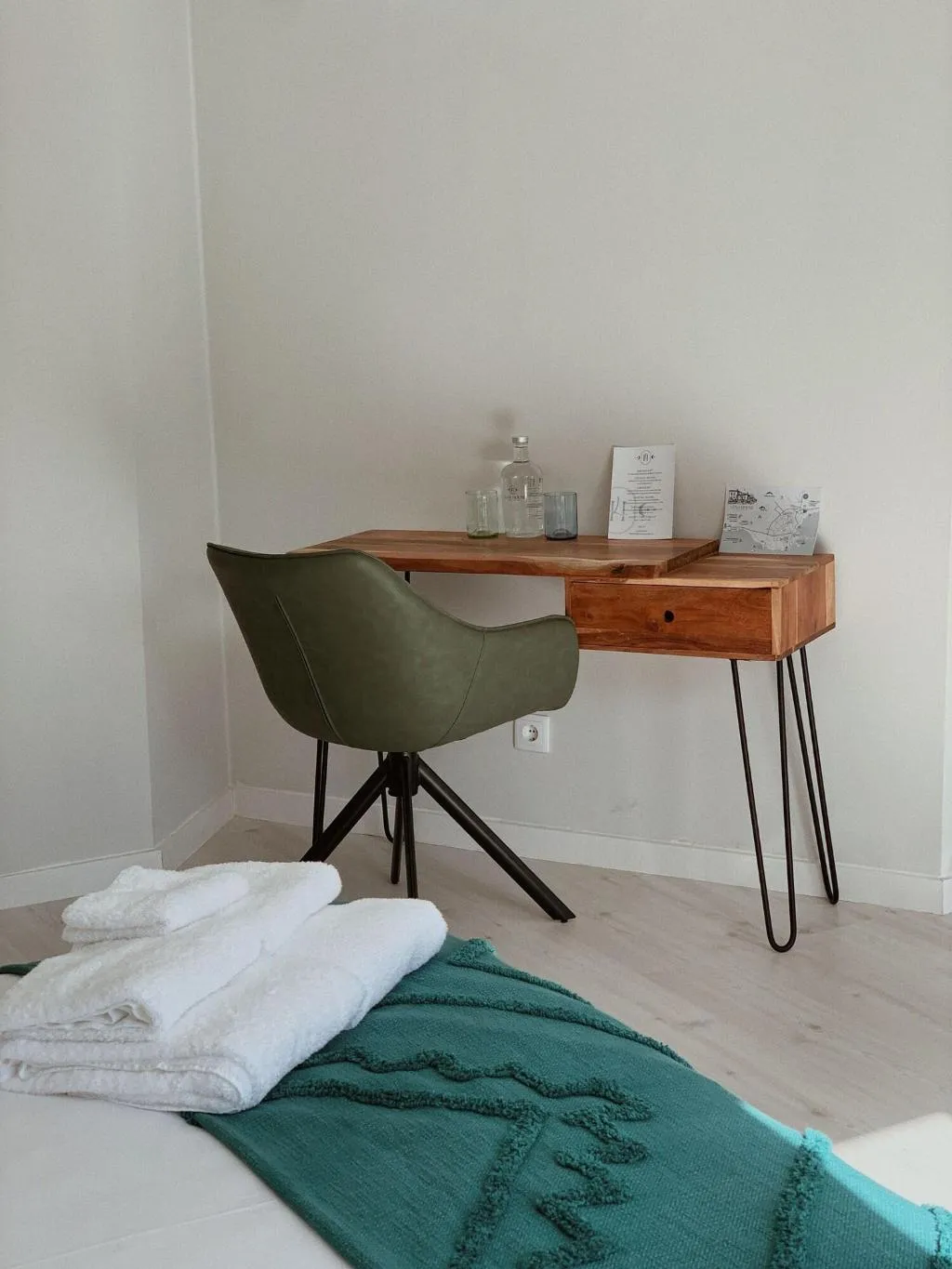 Room, Luna House, Lisbon