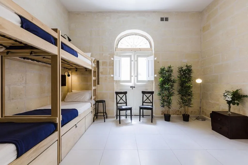 Room, Two Pillows Boutique Hostel, Malta