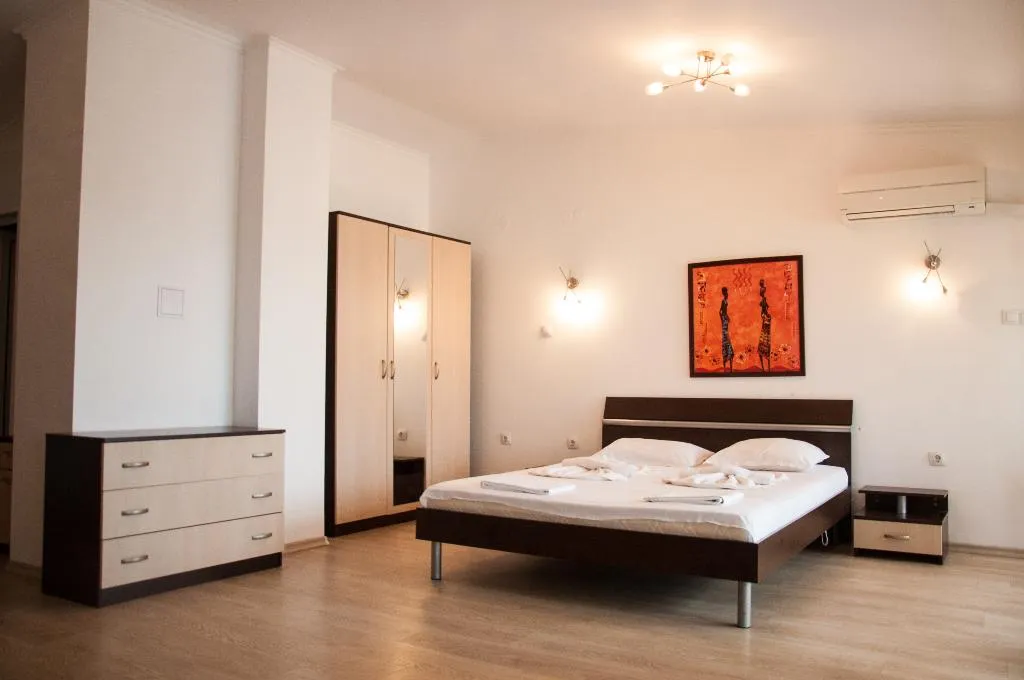 STUDIO STANDARD Room, Rainbow 1 Holiday Complex, Bourgas