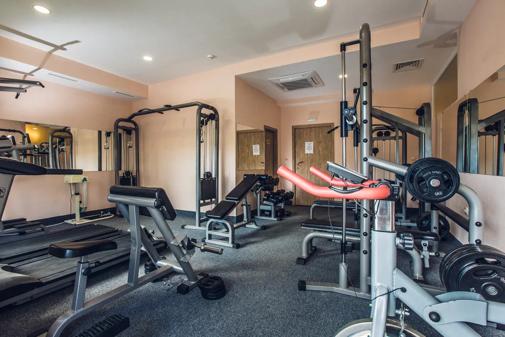 Sports and Entertainment, Avenue Deluxe, Bourgas