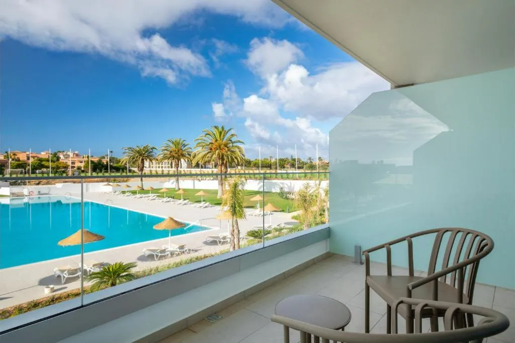 TWIN POOL VIEW Room, Âncora Park, Algarve