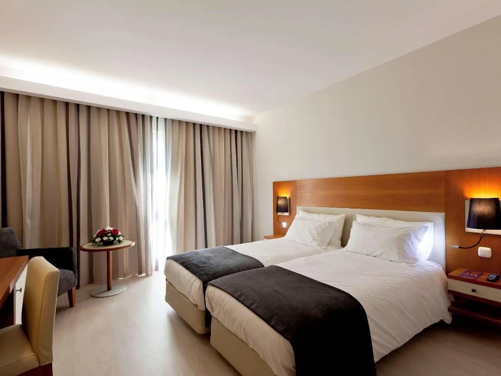 TWIN STANDARD Room, Mercure Lisboa Hotel, Lisbon