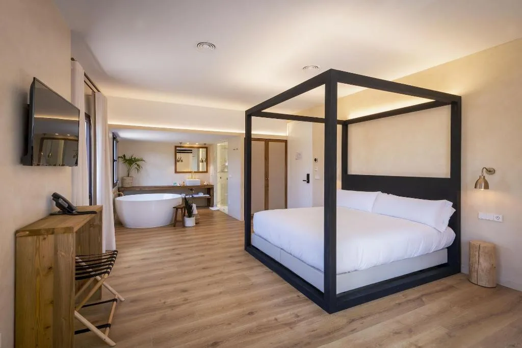 Room, Palau Macelli, Costa Brava