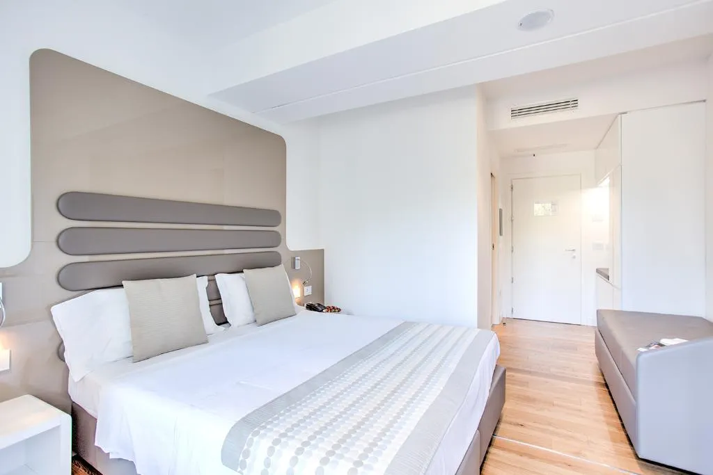 FAMILY ROOM CAPACITY 2 Room, MH Florence Hotel & Spa, Florence