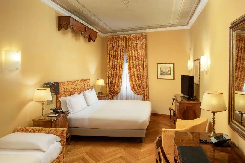 TRIPLE STANDARD Room, Hotel Canada, BW Premier Collection, Rome
