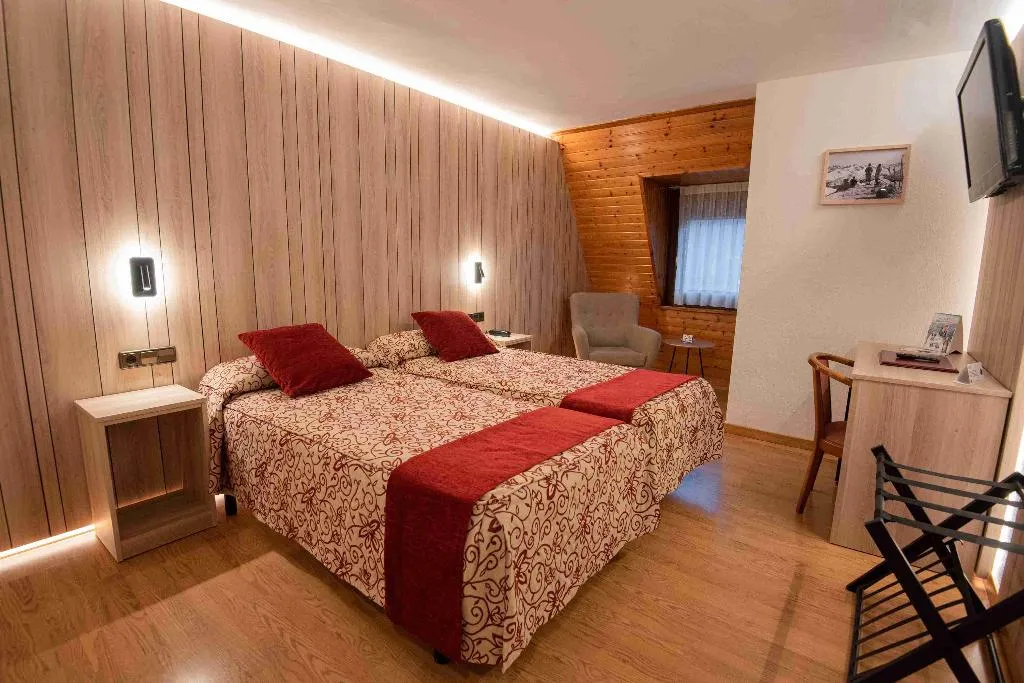 Double or Twin SUPERIOR Room, Eth Solan, Costa Brava
