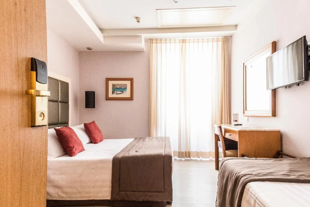 TRIPLE STANDARD Room, Giolli Nazionale, Rome