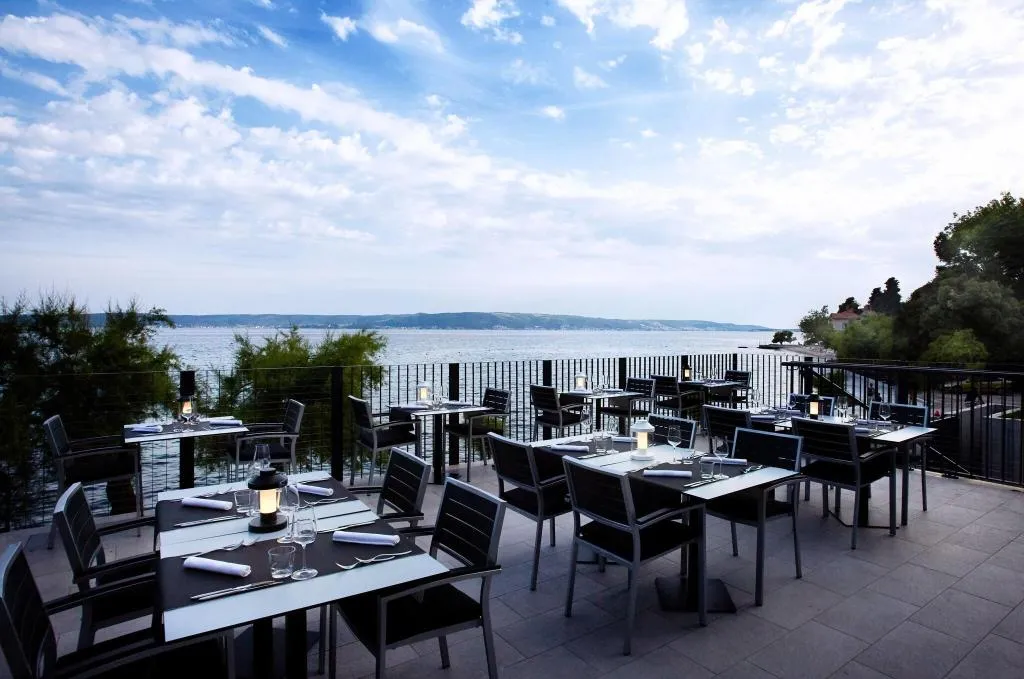 Terrace, Stacija, Split
