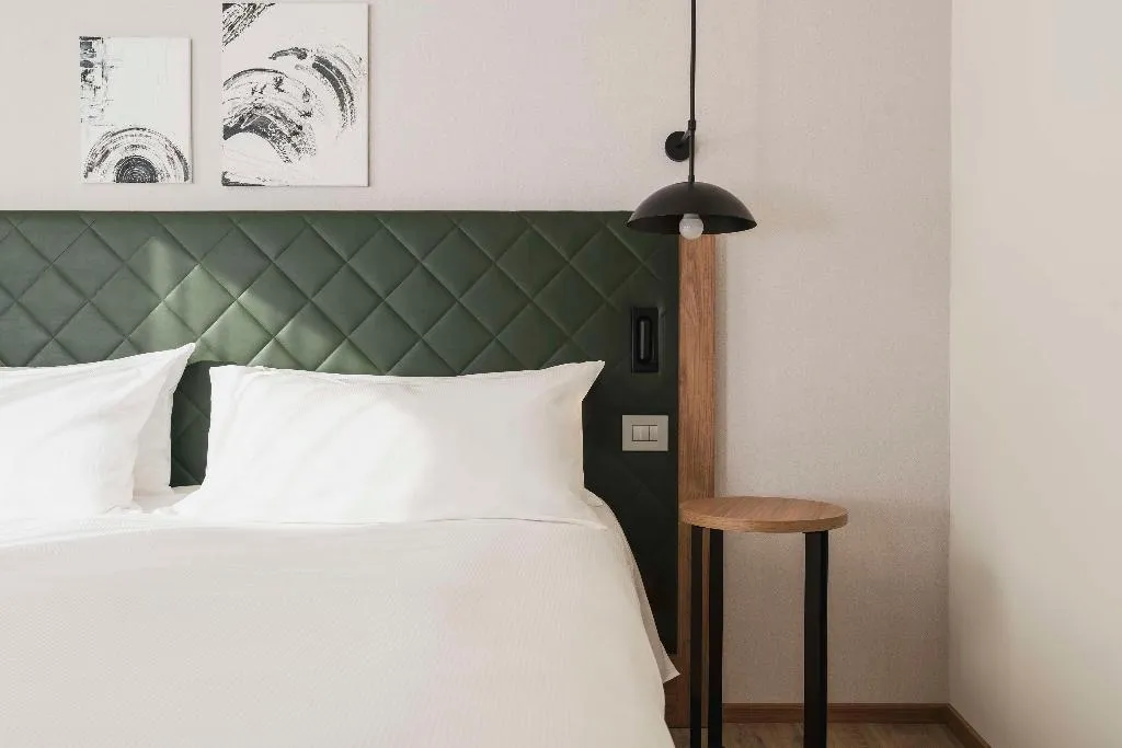 DOUBLE KING SIZE BED Room, Hilton Garden Inn Padova City Centre, Venice