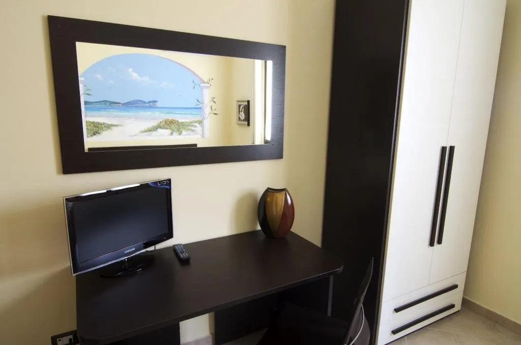Room, B&B La Porta Accanto, Olbia
