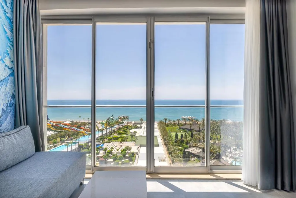 DOUBLE SINGLE USE PARTIAL SEA VIEW Room, Crystal Centro Pearl Collection, Antalya