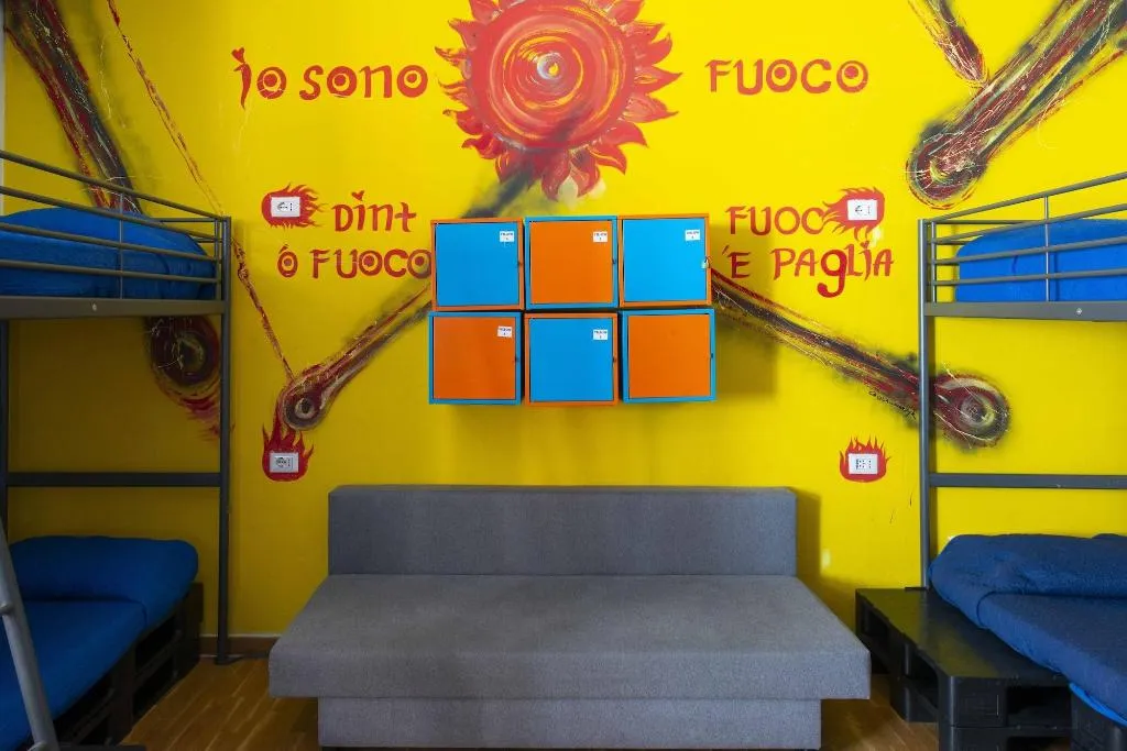 Room, Eco Hostel Floreale, Naples