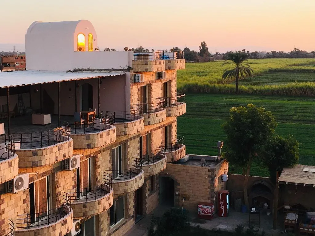 General view, New Memnon Hotel, Luxor