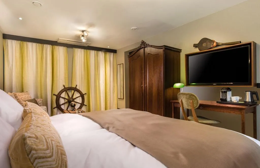 TWIN DELUXE Room, The Hendrick S Hotel, Amsterdam