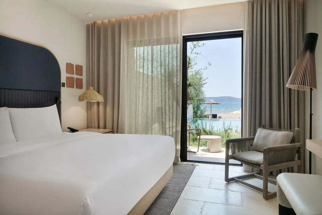 SUITE WITH PRIVATE POOL Room, W Costa Navarino- Adults Only, Kalamata