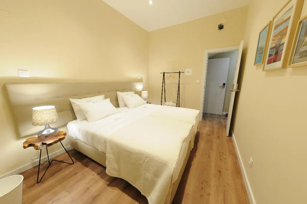 DOUBLE TWO BEDS Room, Naya - Downtown Guesthouse, Porto