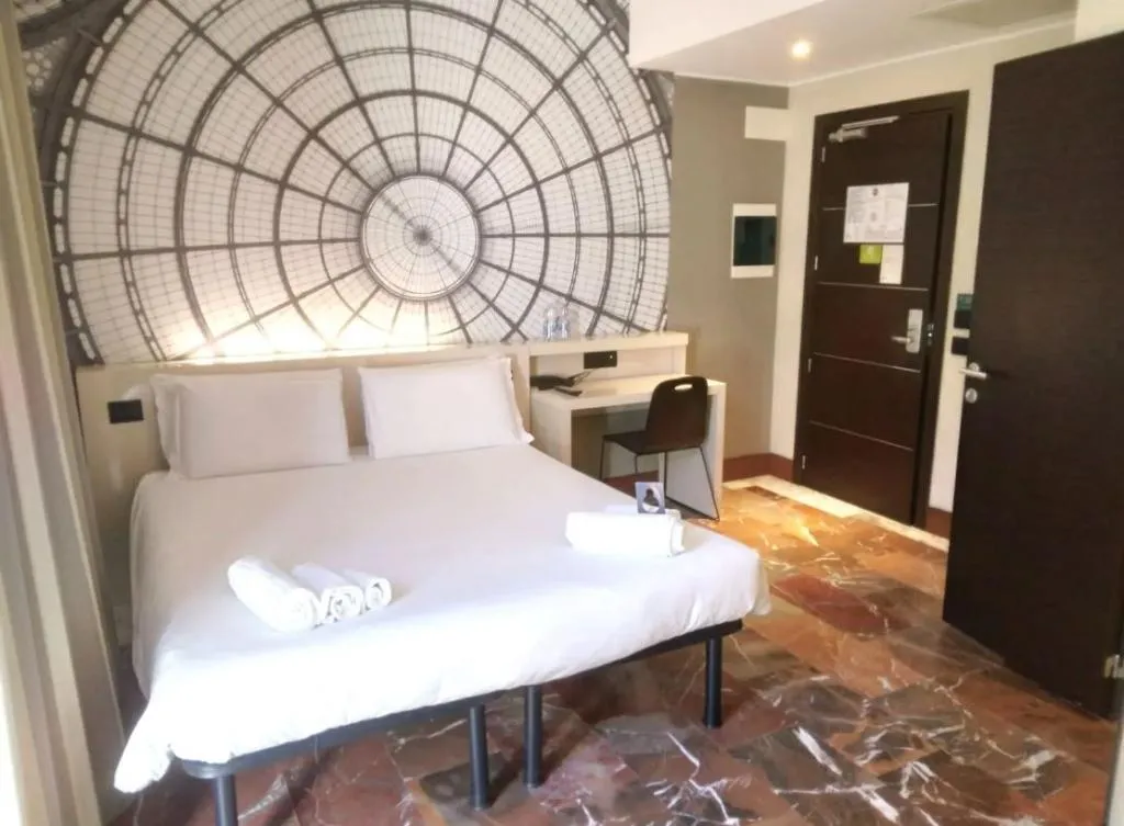 DOUBLE SUPERIOR Room, B&B Hotel Milano Sant'Ambrogio, Milan