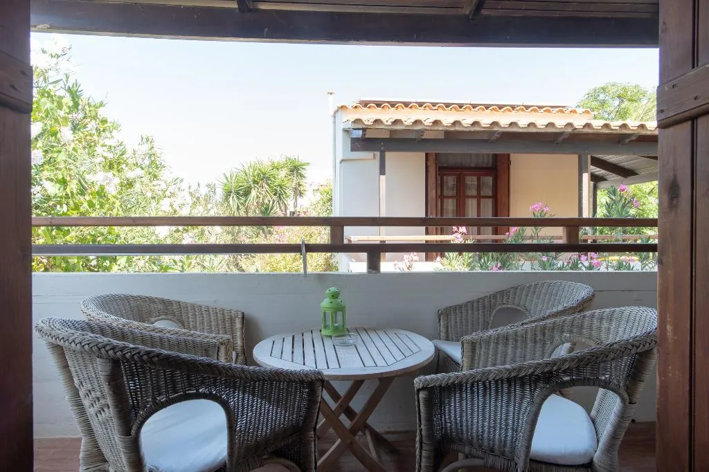 FAMILY ROOM ONE BEDROOM Room, Proimos Maisonnettes, Crete
