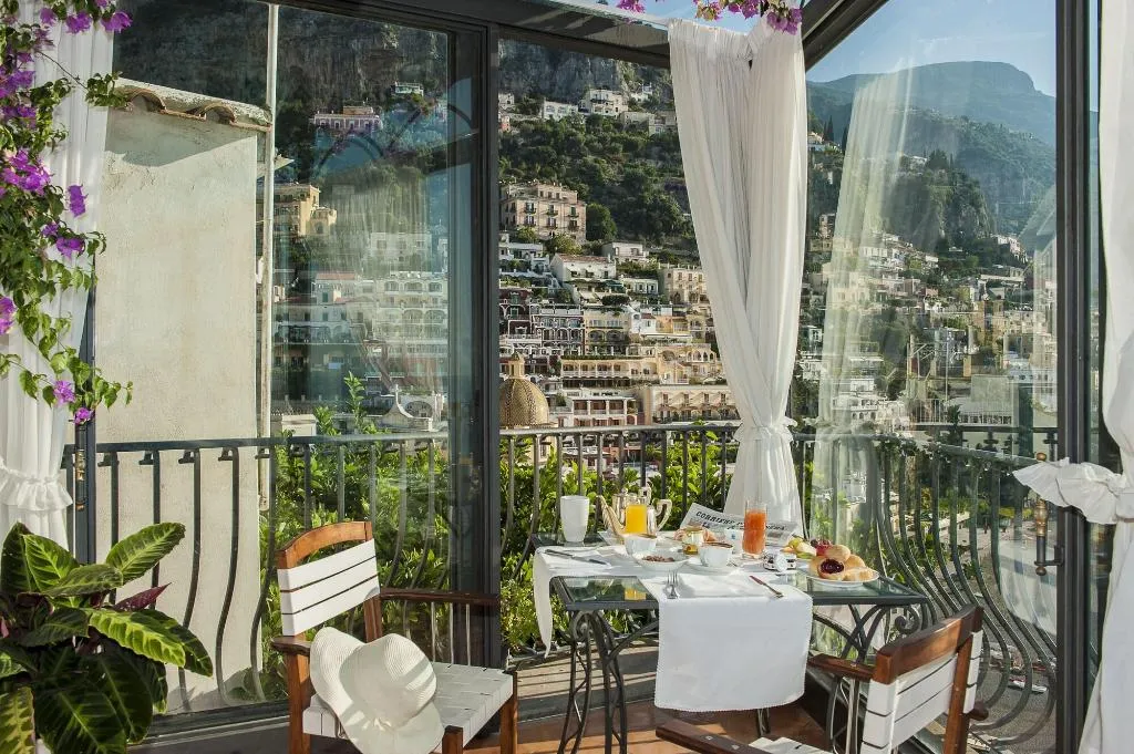 Bar, Miramare, Naples