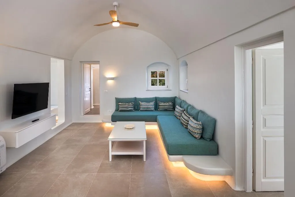 VILLA TWO BEDROOMS WITH PRIVATE POOL Room, Sienna Eco Resort, Santorini