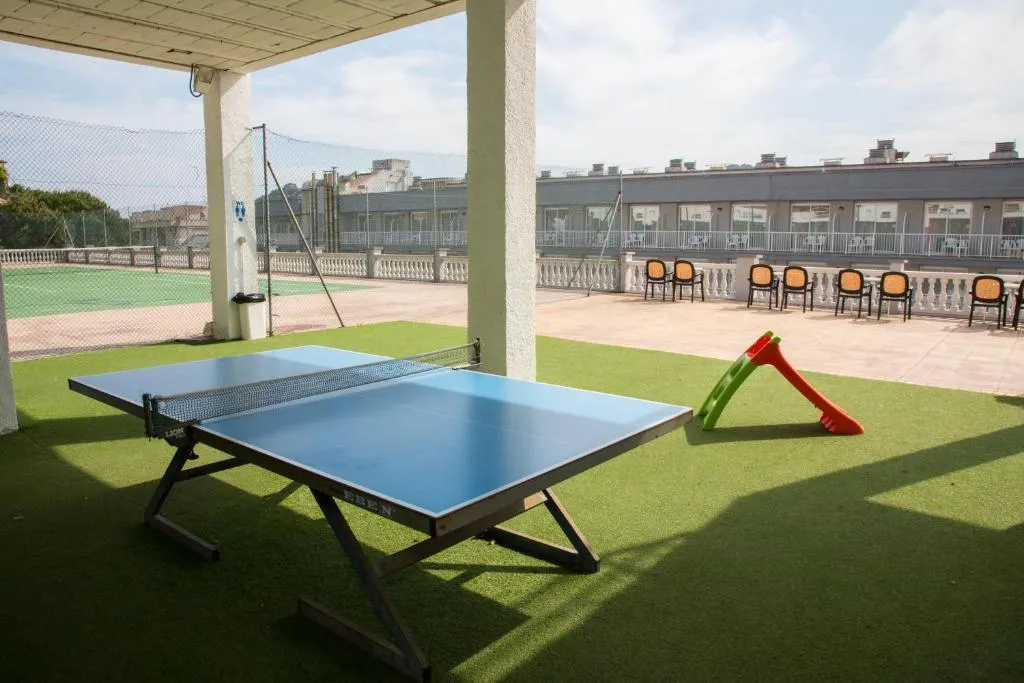 Sports and Entertainment, Don Juan Tossa, Costa Brava
