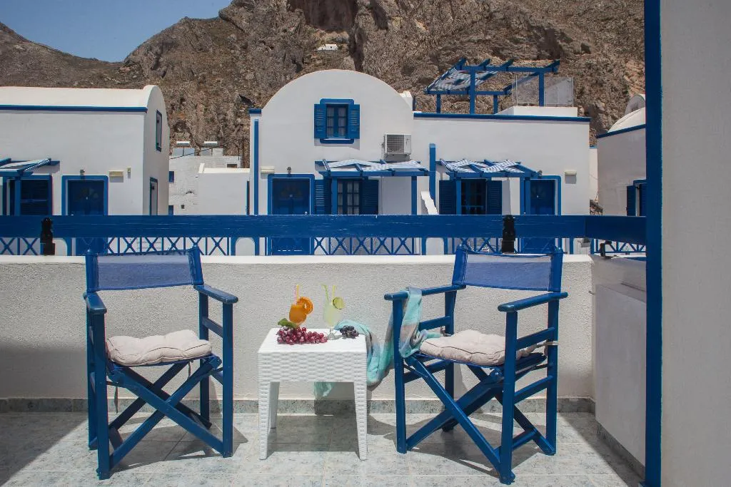 DOUBLE STANDARD Room, Roula Villa, Santorini