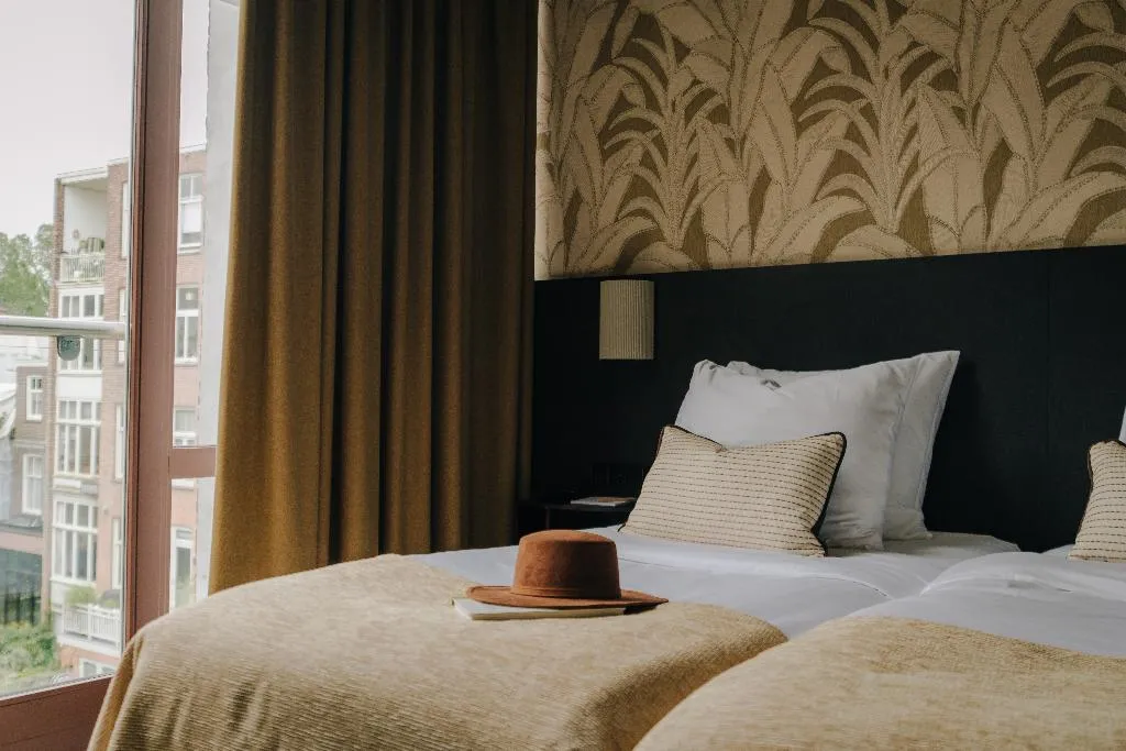 TWIN SUPERIOR Room, Hotel Omega, Amsterdam