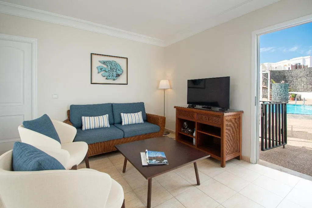 BUNGALOW SUPERIOR Room, Apartamentos LIVVO Coloradamar, Lanzarote