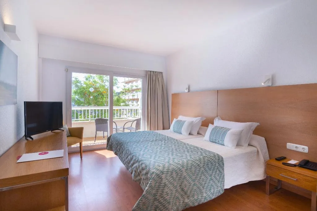 Double or Twin WITH BALCONY Room, JS Alcudi Mar, Majorca