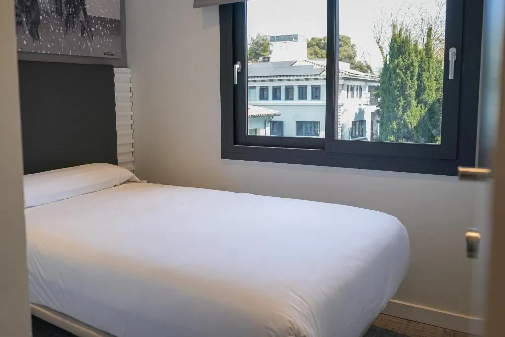 SINGLE BASIC Room, Sitges, Costa Brava