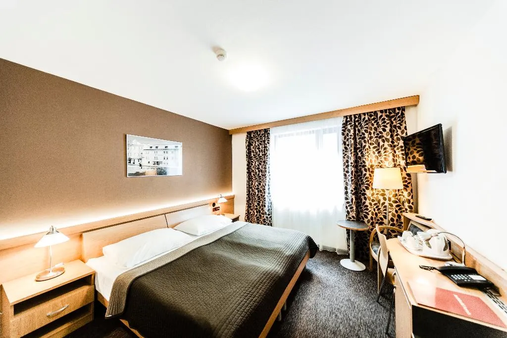 DOUBLE STANDARD Room, Archibald City, Prague