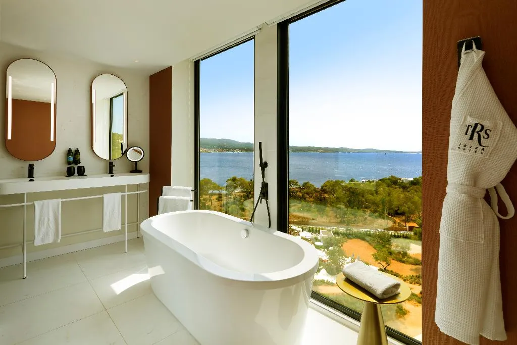 SUITE SEA VIEW Room, TRS Ibiza Hotel, Ibiza