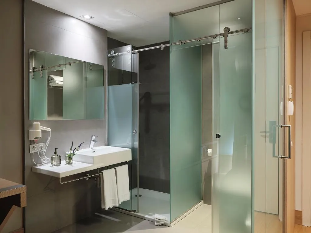 DOUBLE SUPERIOR Room, Qgat Suites & Events, Barcelona