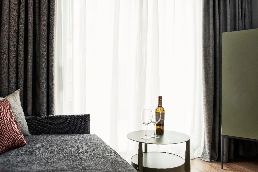 JUNIOR SUITE STANDARD Room, Achilleas Hotel, Athens