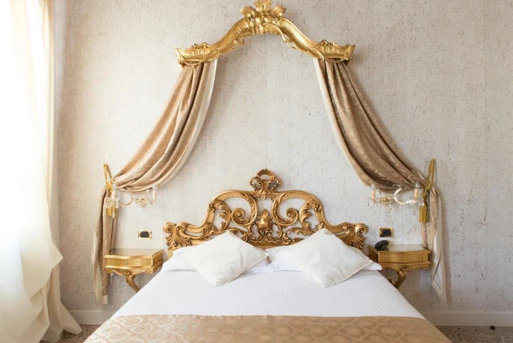 DOUBLE DELUXE Room, Villa Gasparini, Venice