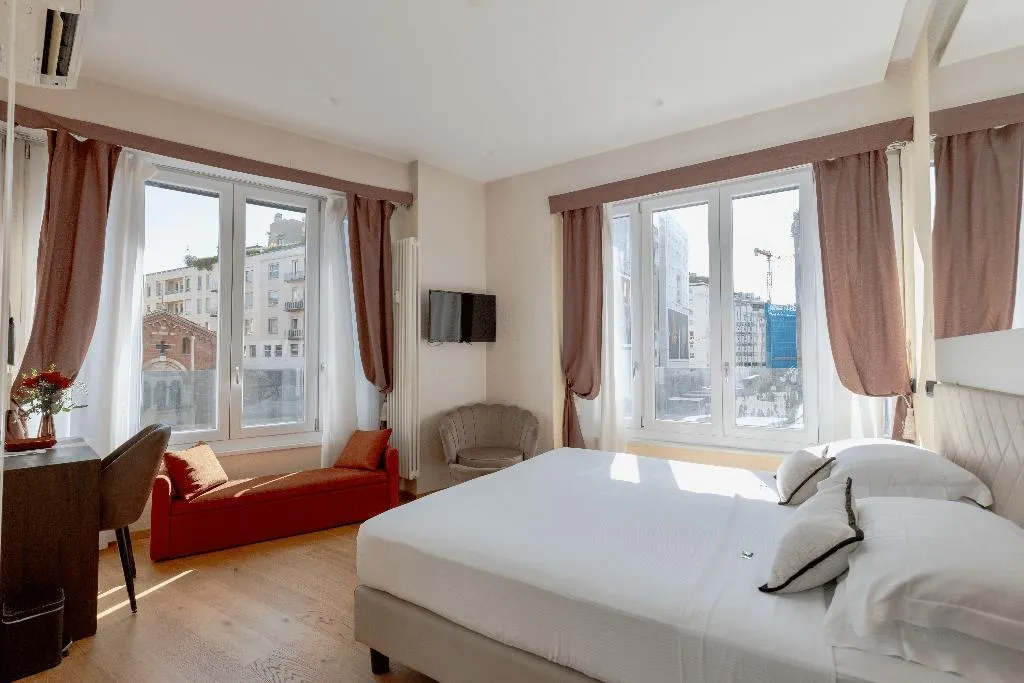 DOUBLE SUPERIOR WITH VIEWS Room, AH - Fashion District, Milan