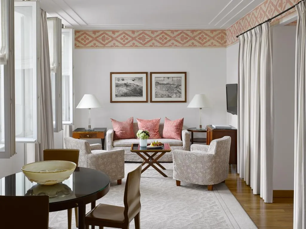 Room, Four Seasons Hotel Milano, Milan
