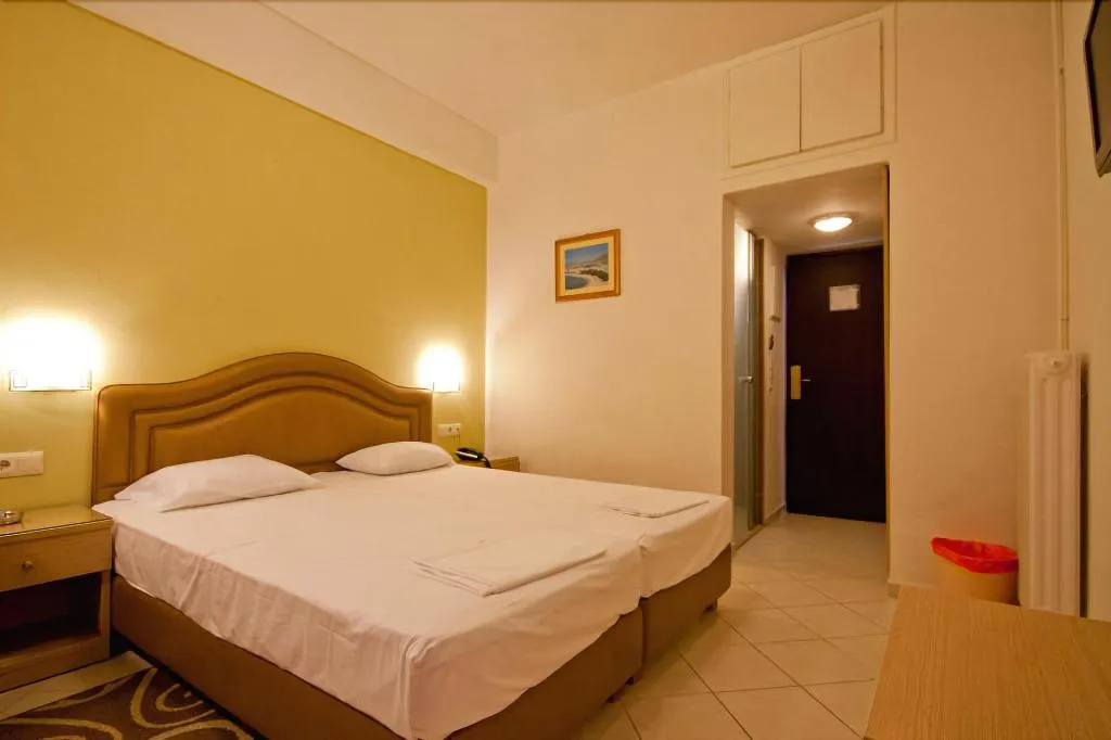 Room, Kronos Hotel, Crete