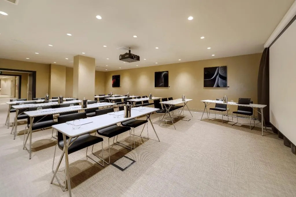 Conferences, Me Milan Il Duca, Milan