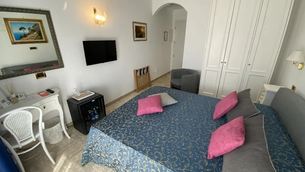 DOUBLE SUPERIOR Room, Bougainville Luxury Boutique Hotel, Naples