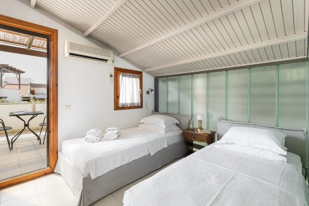 HOUSE STANDARD Room, Trikorfo Beach, Halkidiki