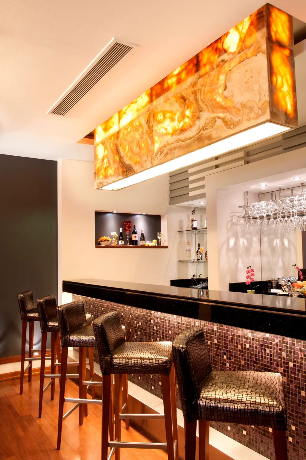 Bar, Blanca, Izmir